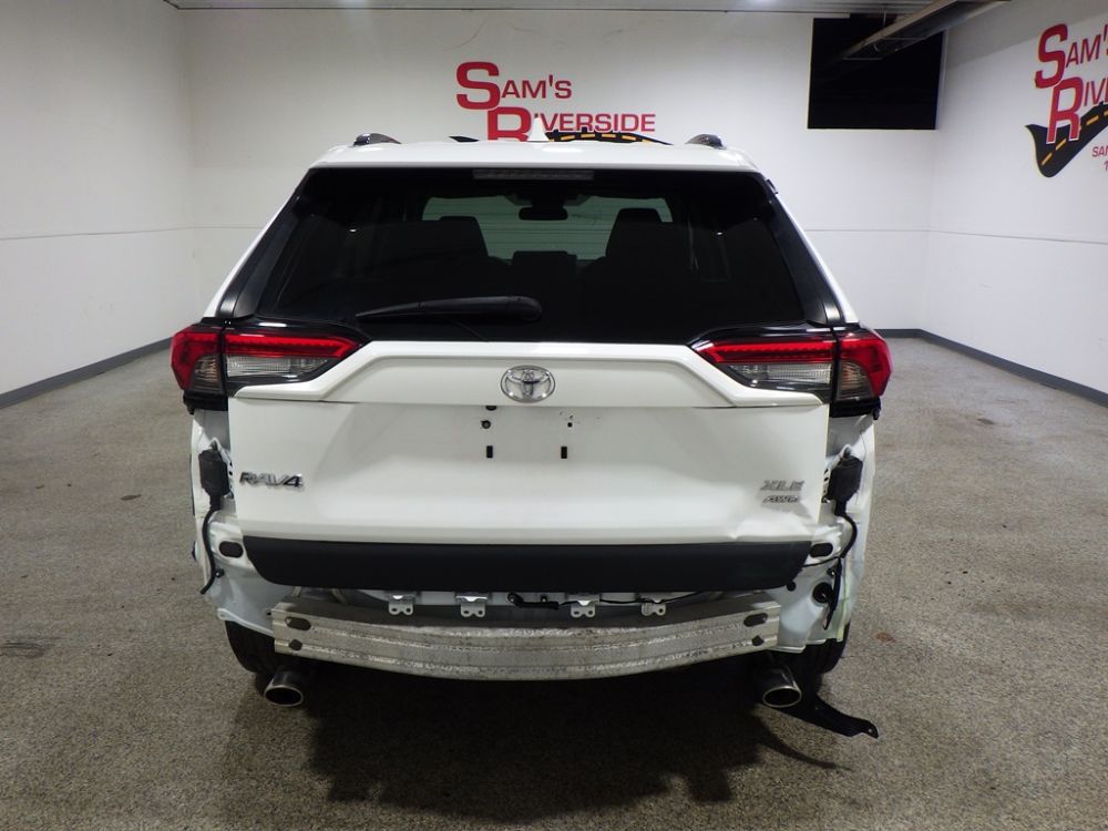 2023 Toyota RAV4 XLE AWD - photo 3