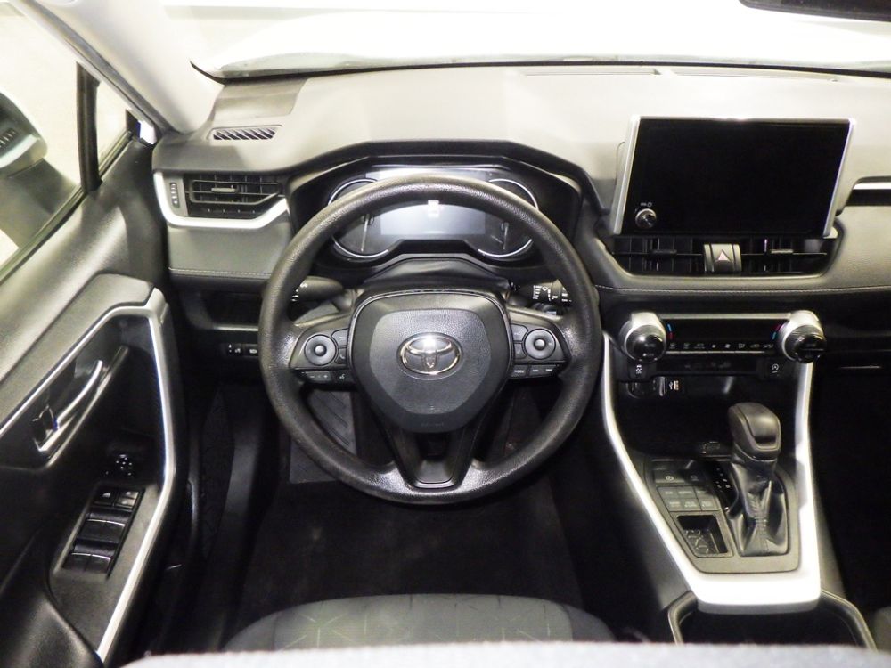 2023 Toyota RAV4 XLE AWD - photo 9