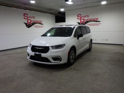 2024 Chrysler Pacifica Limited With Safety Sphere