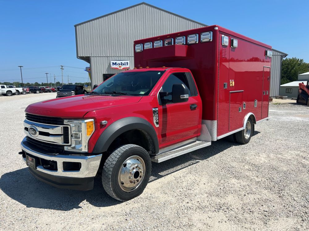 2018 Ford (C) F450SD 6.7L AMBULANCE - photo 2