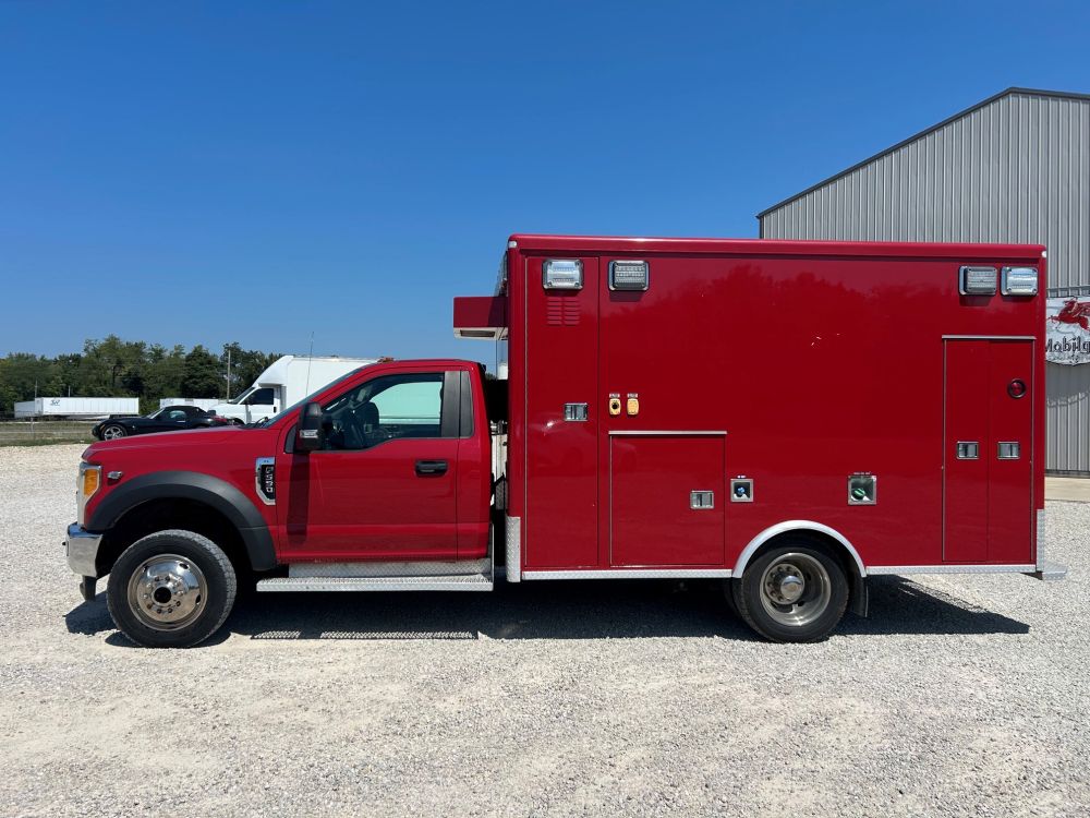2018 Ford (C) F450SD 6.7L AMBULANCE - photo 4