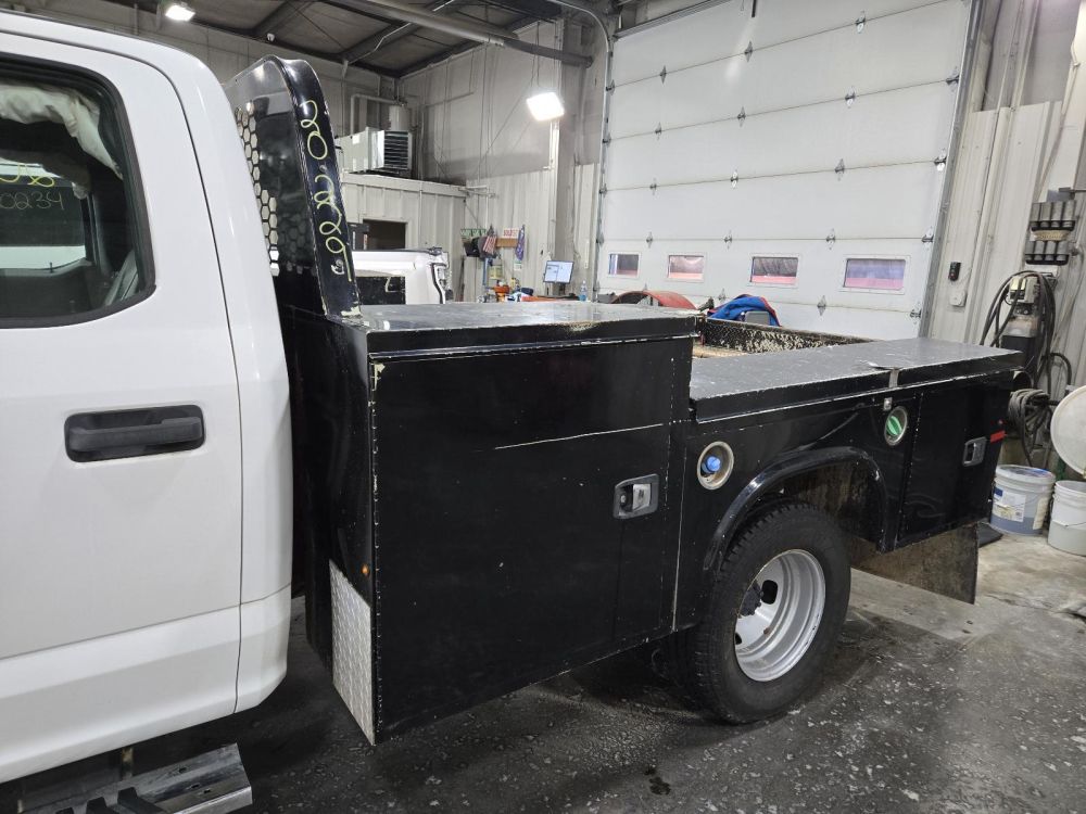2019 KNAPHEIDE DRW CAB & CHASSIS - photo 1