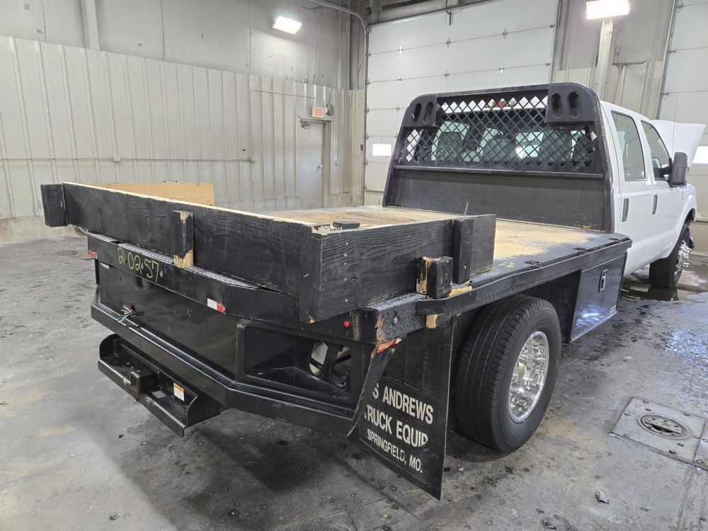 2011 KNAPHEIDE CAB & CHASSIS BED - photo 5