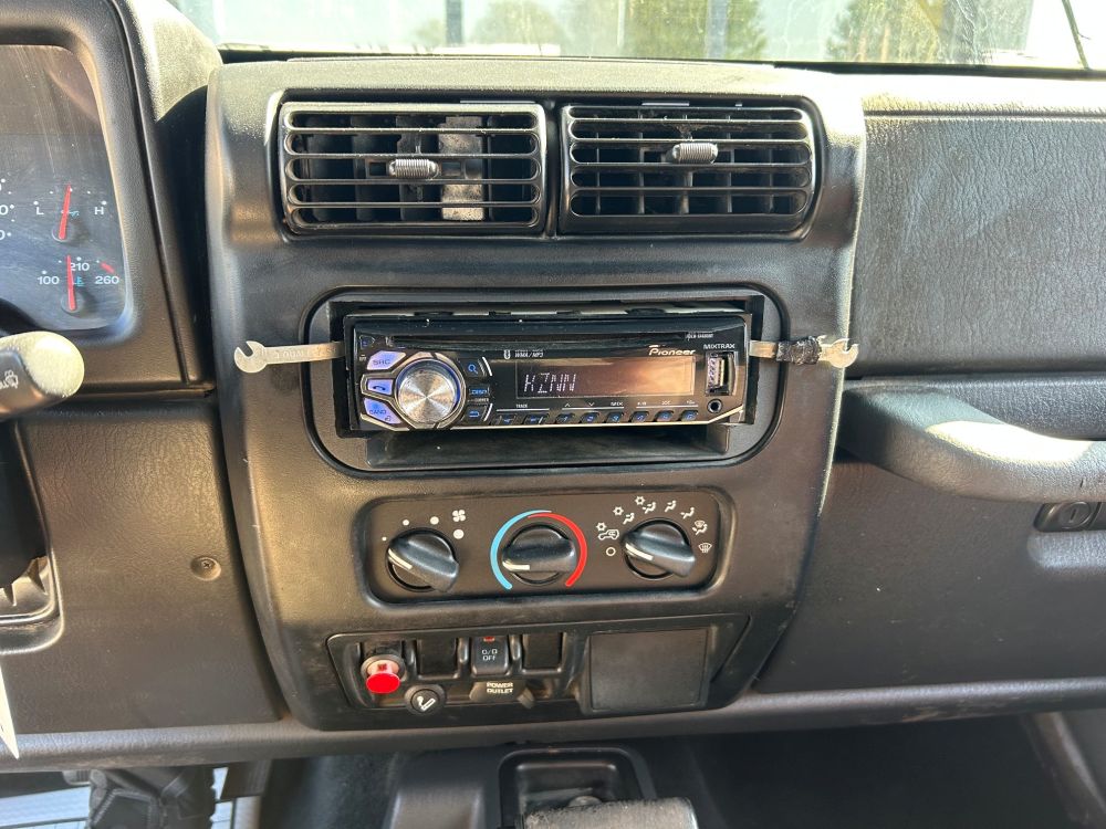 2003 Jeep WRANGLER 2DR 4.0L - photo 9