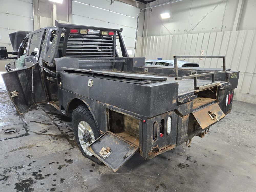 2018 UTILITY SRW FLAT BED 8'6" - photo 3