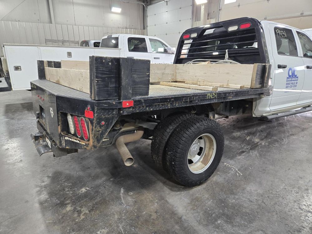 ハチロク様 2022 CAB & CHASSIS PJ TRUCK BED | RebuildAutos.com