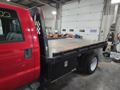 2012  CAB & CHASSIS FLAT BED